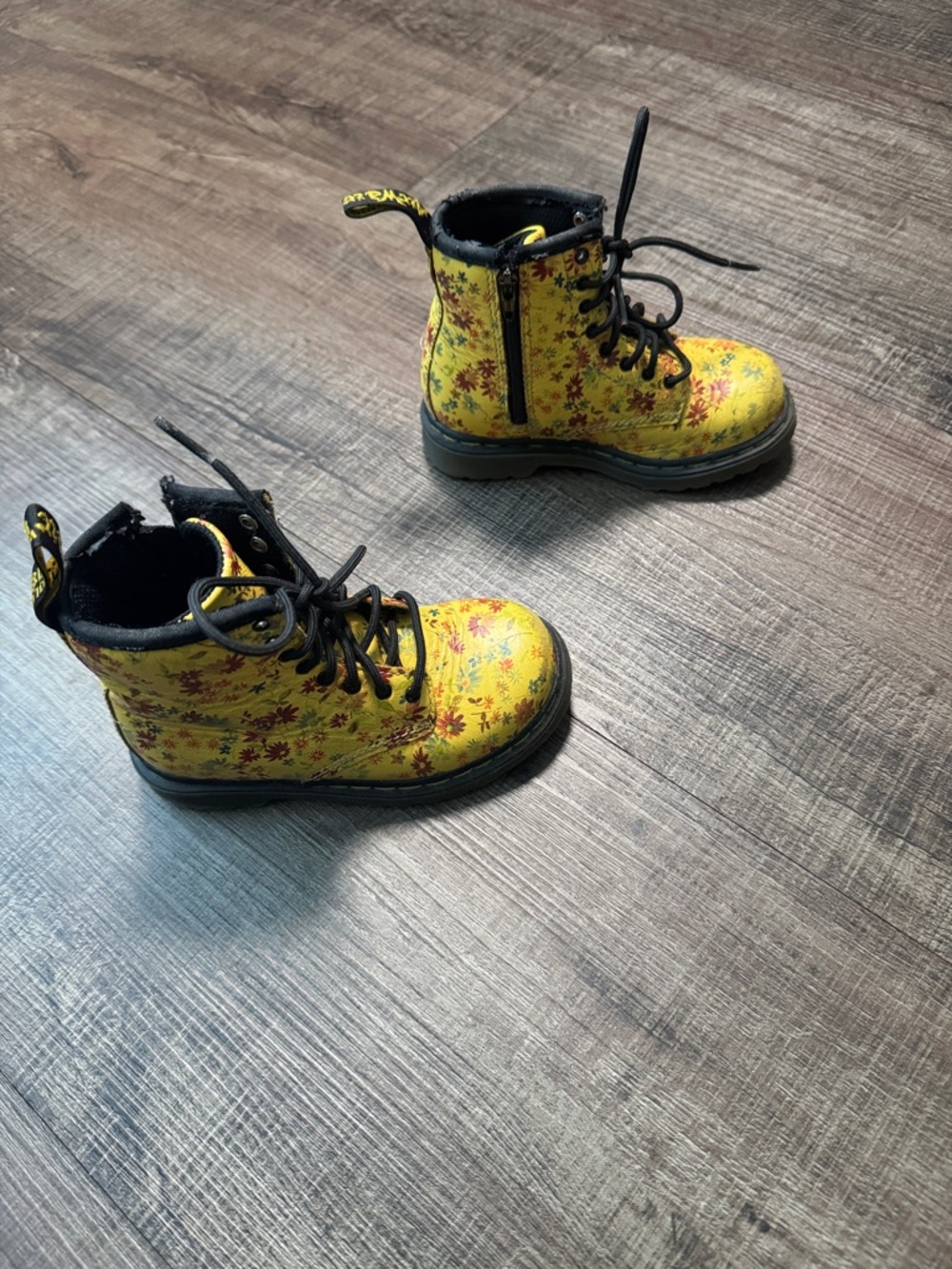 Dr. Martens Yellow Floral Lace-Up Boots - Picture 2 of 8